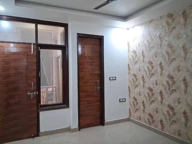 2 BHK Apartment in Sector 74 for resale Noida. The reference number is 20786754