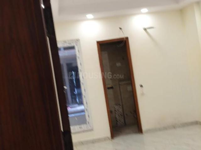 2 BHK Apartment in Sector 74 for resale Noida. The reference number is 20215879