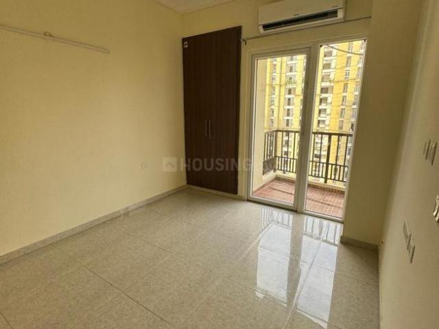 2 BHK Apartment in Sector 75 for rent Noida. The reference number is 19285458