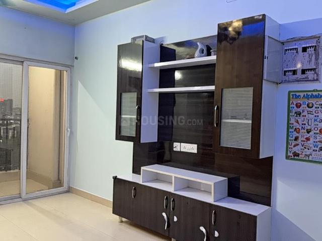 2 BHK Apartment in Sector 75 for rent Noida. The reference number is 20288731