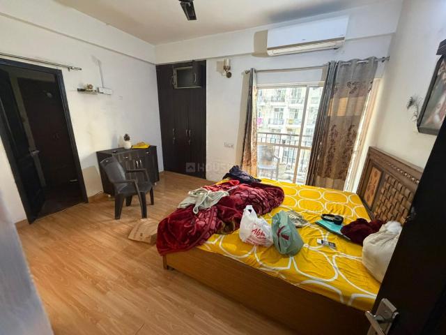 2 BHK Apartment in Sector 75 for rent Noida. The reference number is 20990067