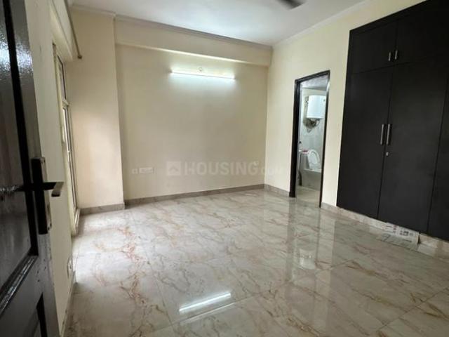 2 BHK Apartment in Sector 75 for rent Noida. The reference number is 21142868