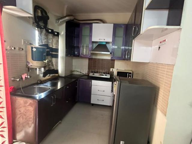 2 BHK Apartment in Sector 75 for rent Noida. The reference number is 21143673