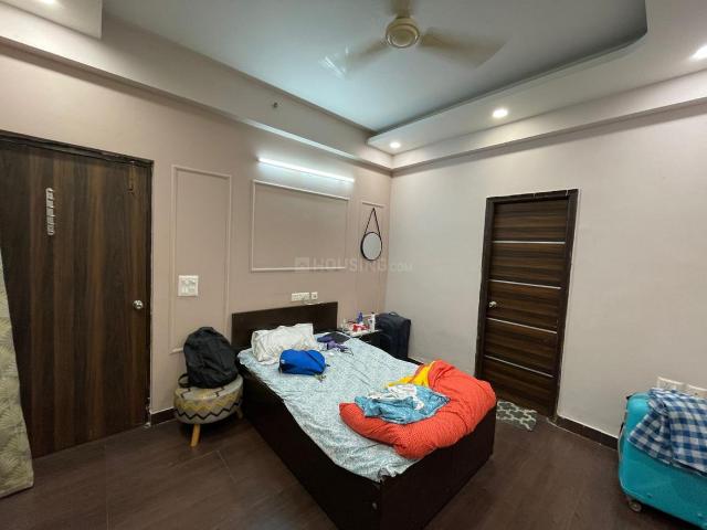 2 BHK Apartment in Sector 75 for rent Noida. The reference number is 21152409