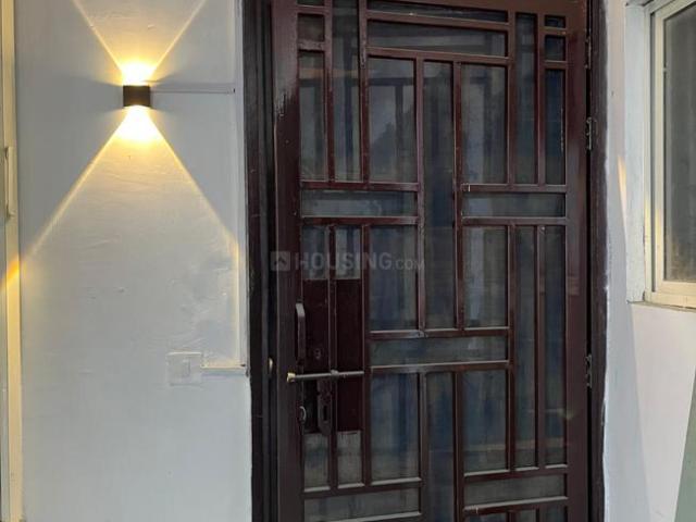 2 BHK Apartment in Sector 75 for rent Faridabad. The reference number is 19771806