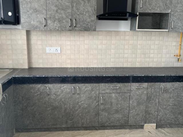 2 BHK Apartment in Sector 75 for rent Faridabad. The reference number is 21111475