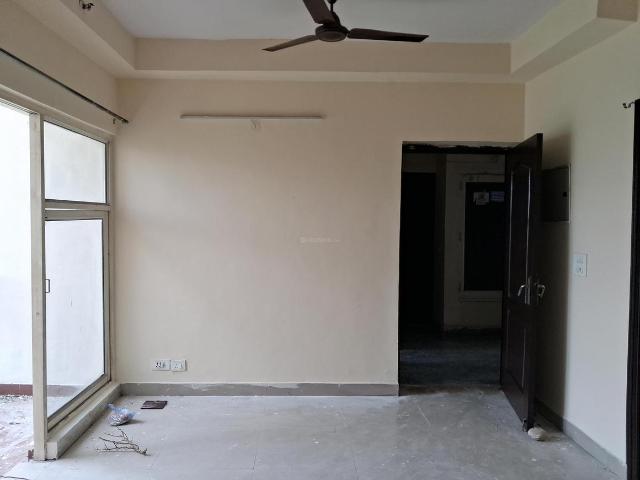 2 BHK Apartment in Sector 75 for resale Noida. The reference number is 20316418