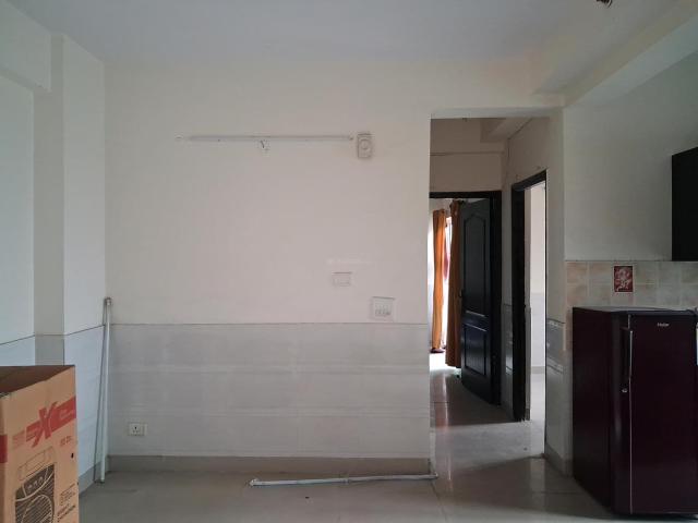 2 BHK Apartment in Sector 75 for resale Noida. The reference number is 20316378