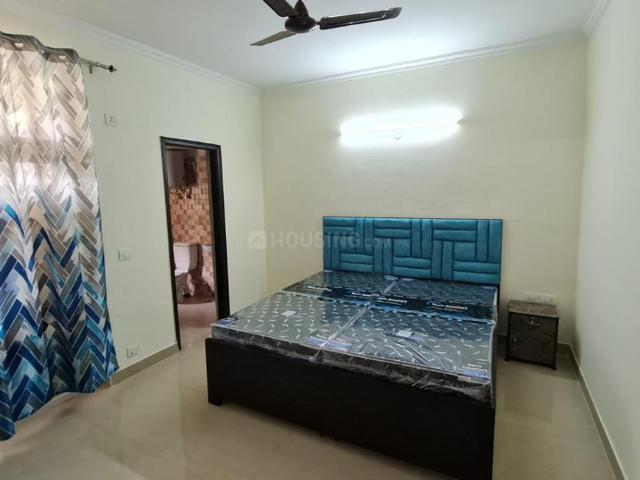 2 BHK Apartment in Sector 76 for rent Noida. The reference number is 17291800