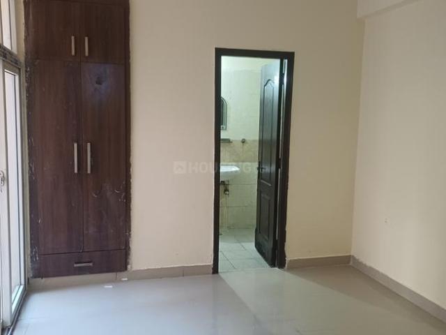 2 BHK Apartment in Sector 76 for rent Noida. The reference number is 20028339