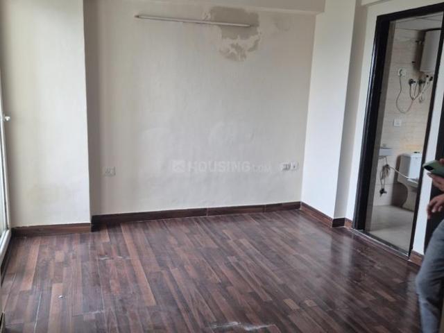 2 BHK Apartment in Sector 76 for rent Noida. The reference number is 21088029