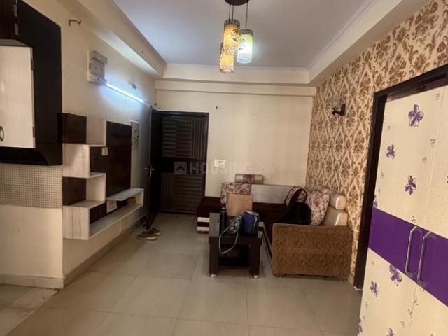 2 BHK Apartment in Sector 76 for rent Noida. The reference number is 21369761