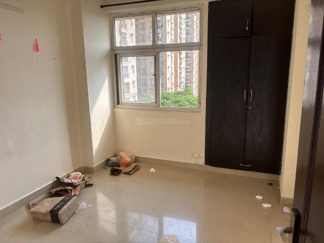 2 BHK Apartment in Sector 76 for rent Noida. The reference number is 21375194