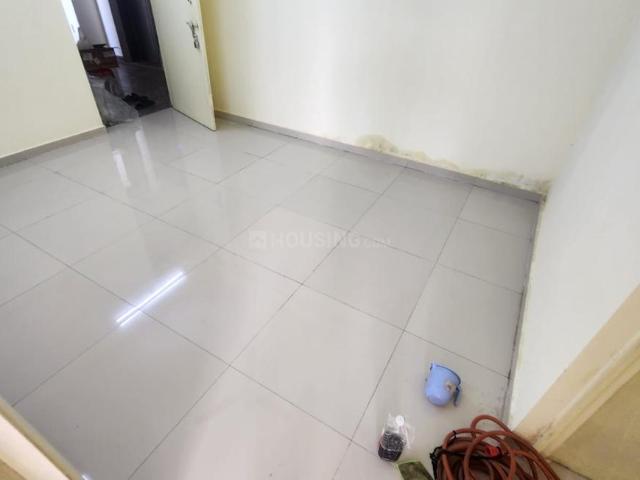 2 BHK Apartment in Sector 76 for rent Gurgaon. The reference number is 18452279
