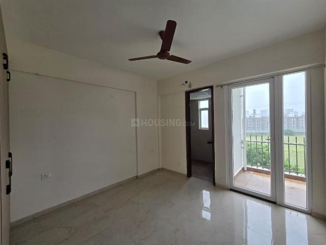 2 BHK Apartment in Sector 76 for rent Gurgaon. The reference number is 19901115