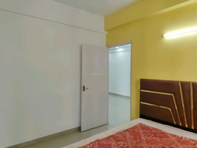 2 BHK Apartment in Sector 76 for rent Gurgaon. The reference number is 19051089