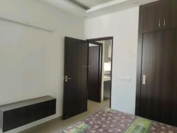 2 BHK Apartment in Sector 76 for rent Gurgaon. The reference number is 19144957