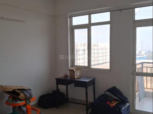 2 BHK Apartment in Sector 76 for rent Gurgaon. The reference number is 20924775