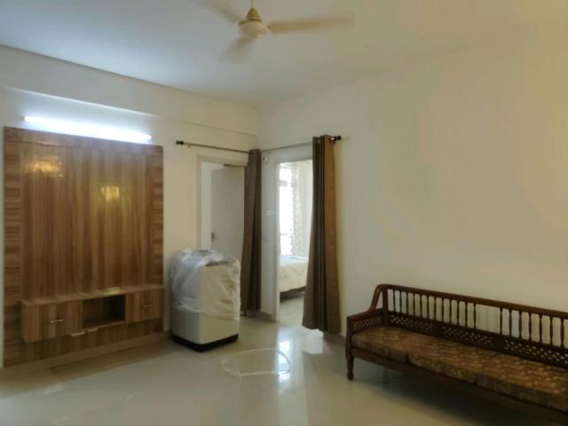 2 BHK Apartment in Sector 76 for rent Gurgaon. The reference number is 20994899