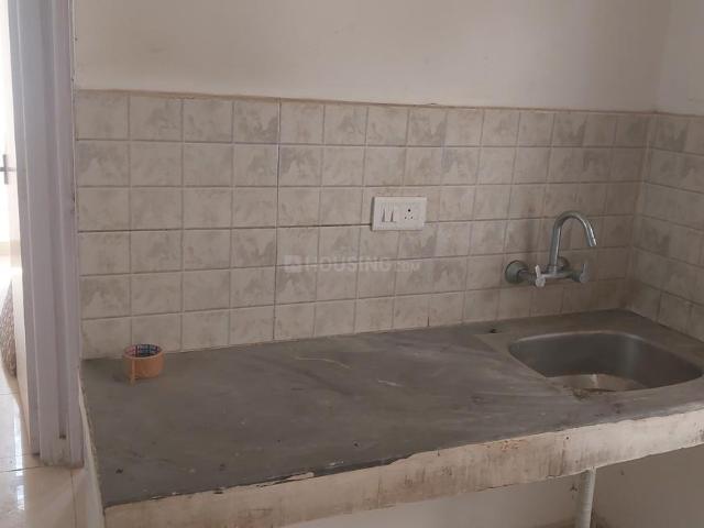 2 BHK Apartment in Sector 76 for rent Gurgaon. The reference number is 20051068
