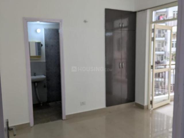 2 BHK Apartment in Sector 76 for rent Gurgaon. The reference number is 20051184