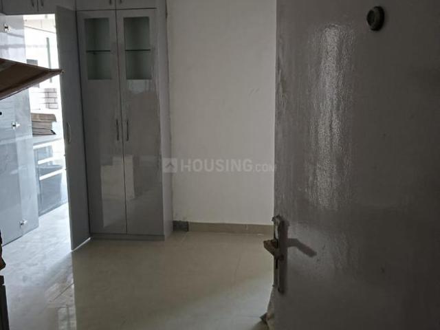 2 BHK Apartment in Sector 76 for rent Gurgaon. The reference number is 20246577