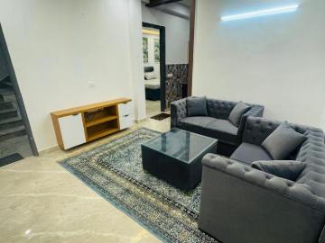 2 BHK Apartment in Sector 76 for rent Gurgaon. The reference number is 20260655