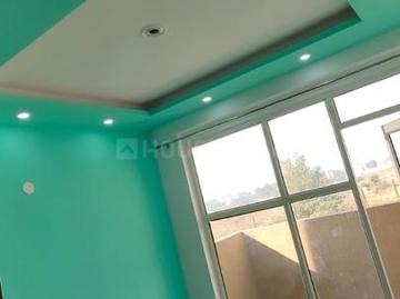 2 BHK Apartment in Sector 76 for rent Gurgaon. The reference number is 20263049