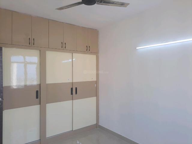 2 BHK Apartment in Sector 76 for rent Gurgaon. The reference number is 20302685