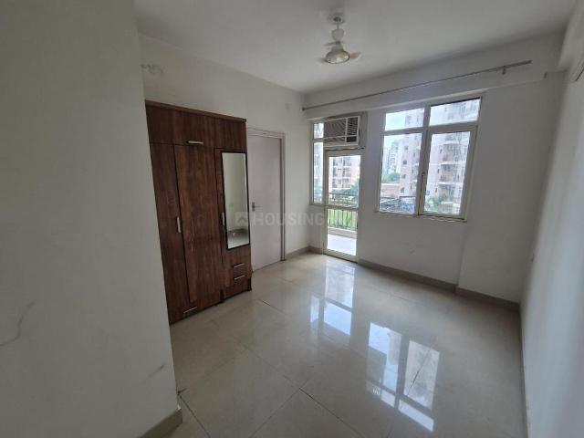 2 BHK Apartment in Sector 76 for rent Gurgaon. The reference number is 21286291