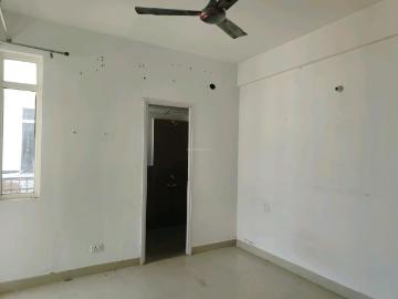 2 BHK Apartment in Sector 76 for resale Gurgaon. The reference number is 18649244