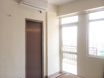 2 BHK Apartment in Sector 76 for resale Gurgaon. The reference number is 20299882