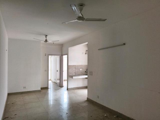 2 BHK Apartment in Sector 76 for resale Gurgaon. The reference number is 21020764