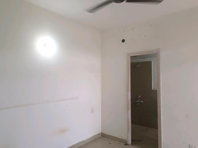 2 BHK Apartment in Sector 76 for resale Gurgaon. The reference number is 21021433