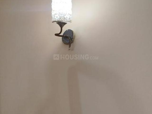2 BHK Apartment in Sector 77 for rent Noida. The reference number is 20900127