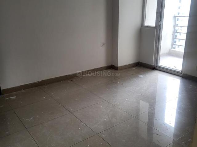 2 BHK Apartment in Sector 77 for rent Noida. The reference number is 21116308
