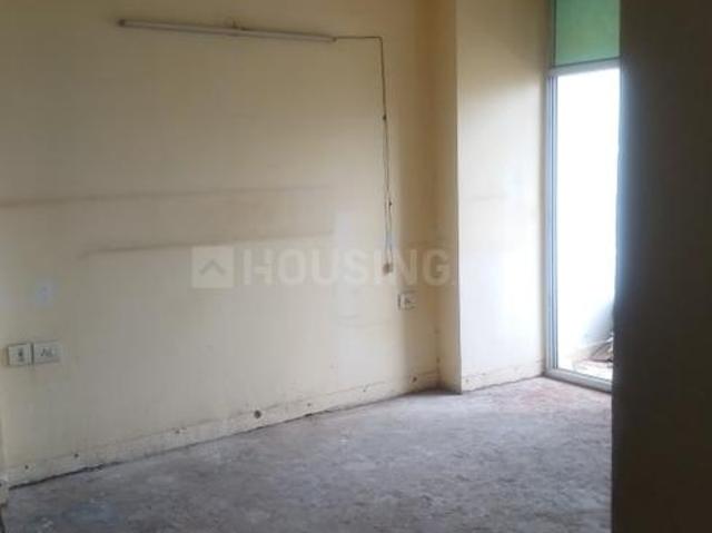 2 BHK Apartment in Sector 77 for rent Noida. The reference number is 21164443