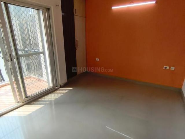 2 BHK Apartment in Sector 77 for rent Noida. The reference number is 21177977
