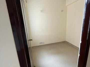 2 BHK Apartment in Sector 77 for rent Faridabad. The reference number is 20529042