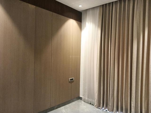 2 BHK Apartment in Sector 77 for rent Gurgaon. The reference number is 18282779