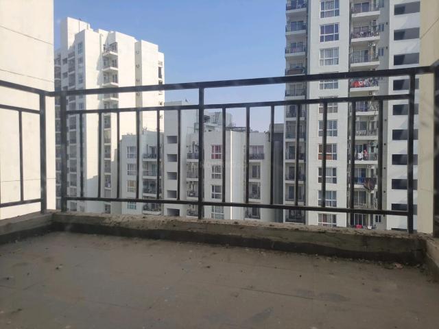 2 BHK Apartment in Sector 77 for rent Gurgaon. The reference number is 19140025