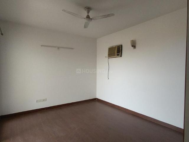 2 BHK Apartment in Sector 77 for rent Gurgaon. The reference number is 20468343