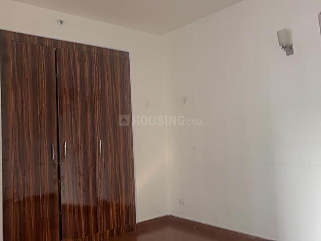 2 BHK Apartment in Sector 77 for rent Gurgaon. The reference number is 20137899