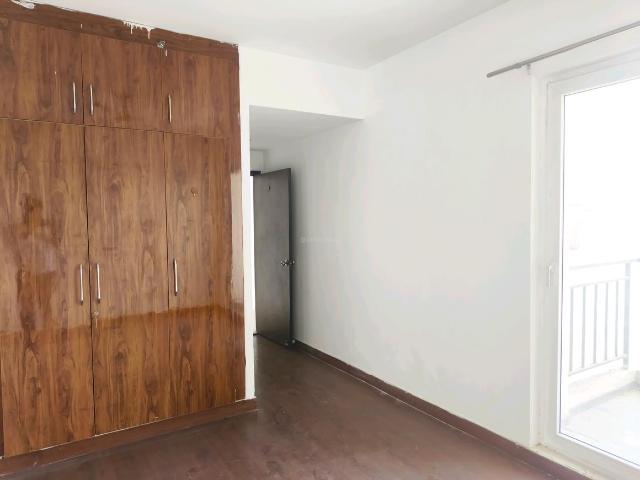 2 BHK Apartment in Sector 77 for resale Gurgaon. The reference number is 20453834