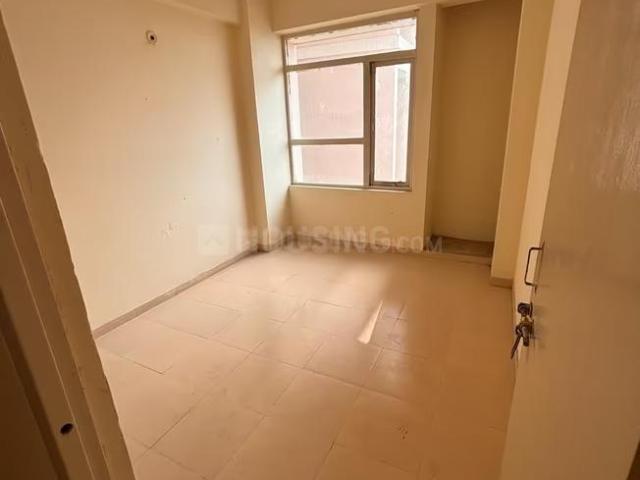 2 BHK Apartment in Sector 78 for resale Faridabad. The reference number is 21146775