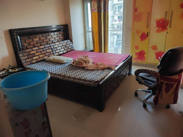 2 BHK Apartment in Sector 78 for resale Noida. The reference number is 20011293