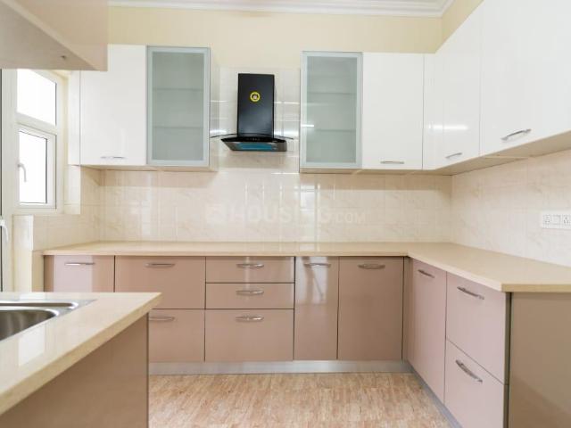 2 BHK Apartment in Sector 70 for resale Gurgaon. The reference number is 18057416
