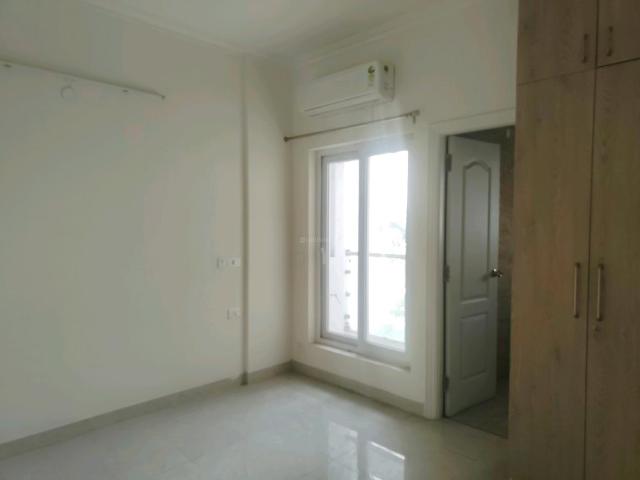 2 BHK Apartment in Sector 70 for resale Gurgaon. The reference number is 19396477