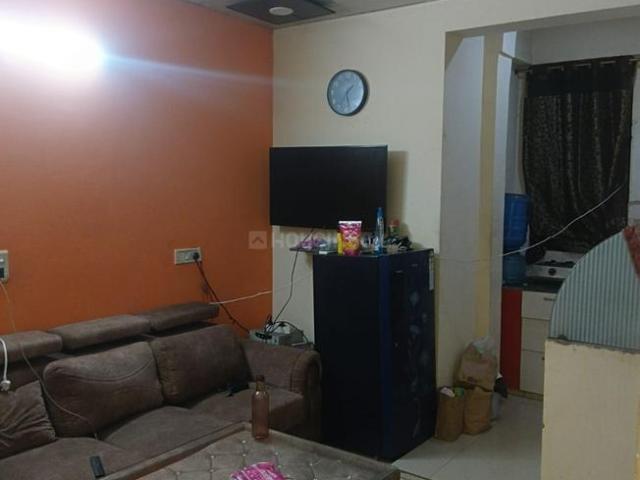 2 BHK Apartment in Sector 70 for resale Noida. The reference number is 20892283