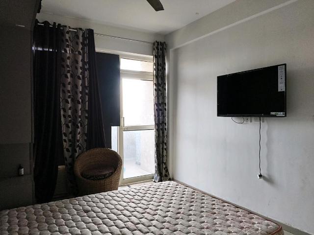 2 BHK Apartment in Sector 70A for rent Gurgaon. The reference number is 19424106